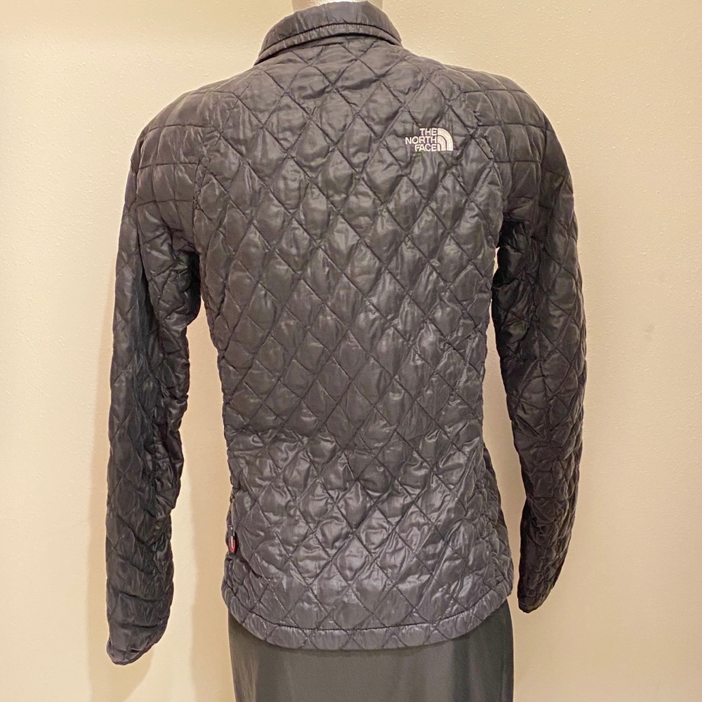 North face jacket - Picture 3 of 4
